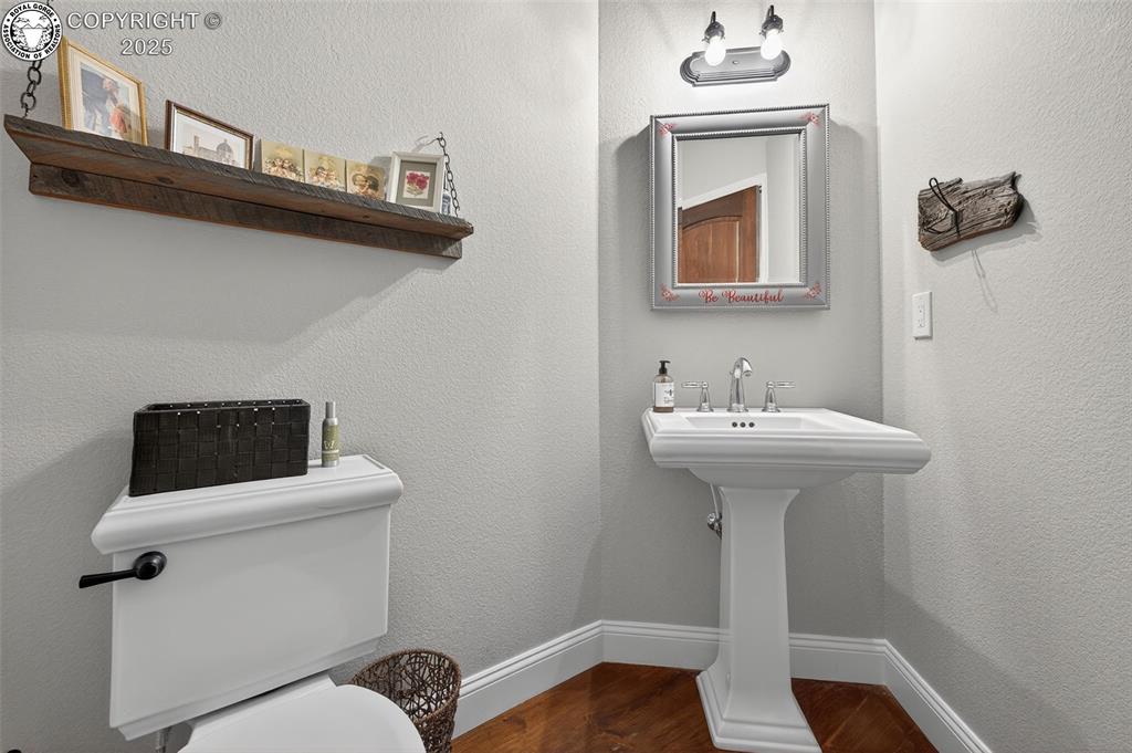 Canon City, Colorado, 81212, United States, 4 Bedrooms Bedrooms, ,4 BathroomsBathrooms,Residential,Active,2006823