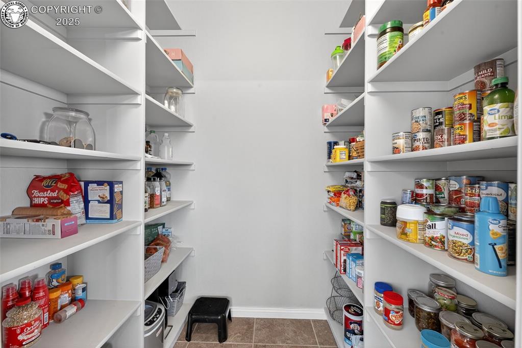 Canon City, Colorado, 81212, United States, 4 Bedrooms Bedrooms, ,4 BathroomsBathrooms,Residential,Active,2006823