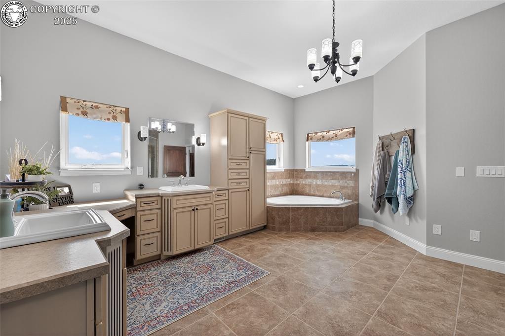 Canon City, Colorado, 81212, United States, 4 Bedrooms Bedrooms, ,4 BathroomsBathrooms,Residential,Active,2006823