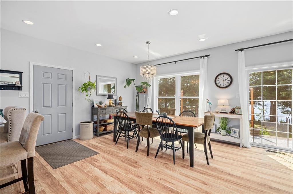 Burrillville, Rhode Island, 02859, United States, 4 Bedrooms Bedrooms, ,3 BathroomsBathrooms,Residential,Active,1945228