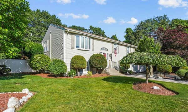 32 SPRAGUE CIR, JOHNSTON, RI 02919 - Image 1