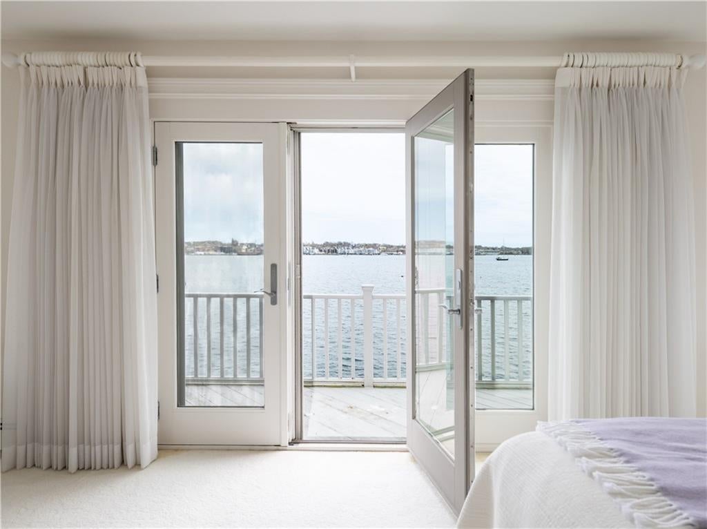 Newport, Rhode Island, 02840, United States, ,3 BathroomsBathrooms,Residential,Active,1790147