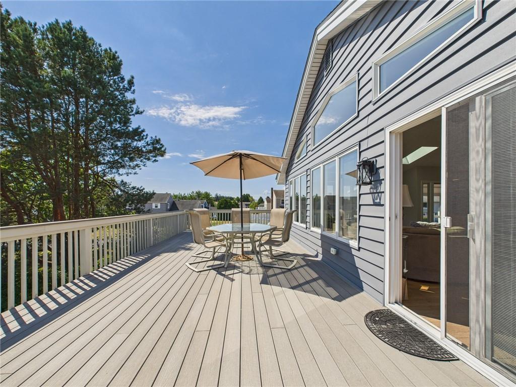 Narragansett, Rhode Island, 02882, United States, 4 Bedrooms Bedrooms, ,2 BathroomsBathrooms,Residential,Active,1934779