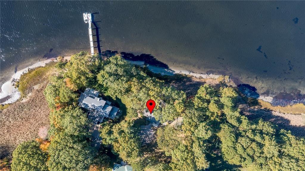 Barrington, Rhode Island, 02806, United States, 1 Bedroom Bedrooms, ,2 BathroomsBathrooms,Residential,Active,1966024