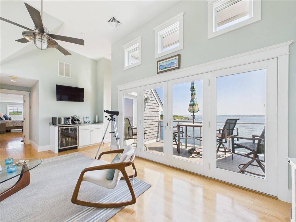 Jamestown, Rhode Island, 02835, United States, 3 Bedrooms Bedrooms, ,3 BathroomsBathrooms,Residential,Active,1904752