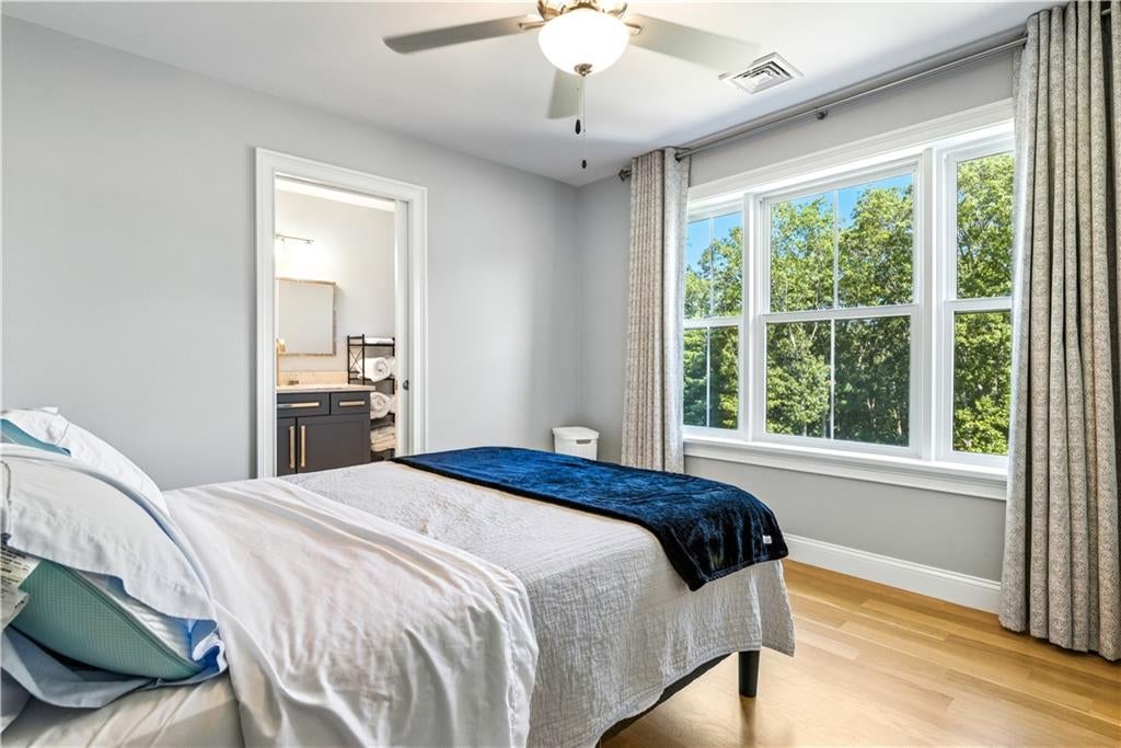 Smithfield, Rhode Island, 02917, United States, 4 Bedrooms Bedrooms, ,7 BathroomsBathrooms,Residential,Active,1944274