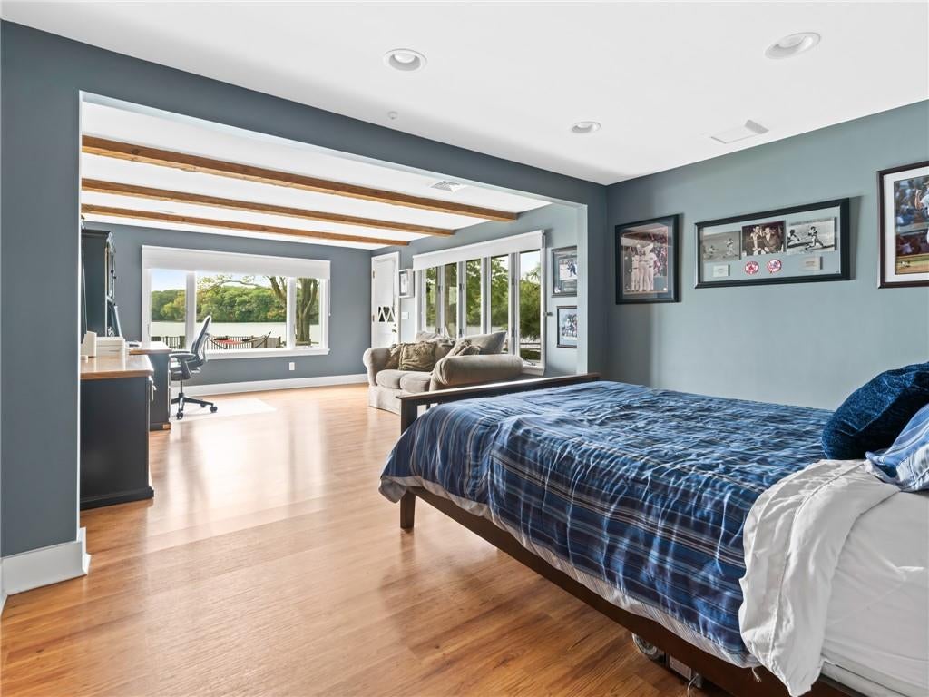 Smithfield, Rhode Island, 02917, United States, 3 Bedrooms Bedrooms, ,3 BathroomsBathrooms,Residential,Active,1953020