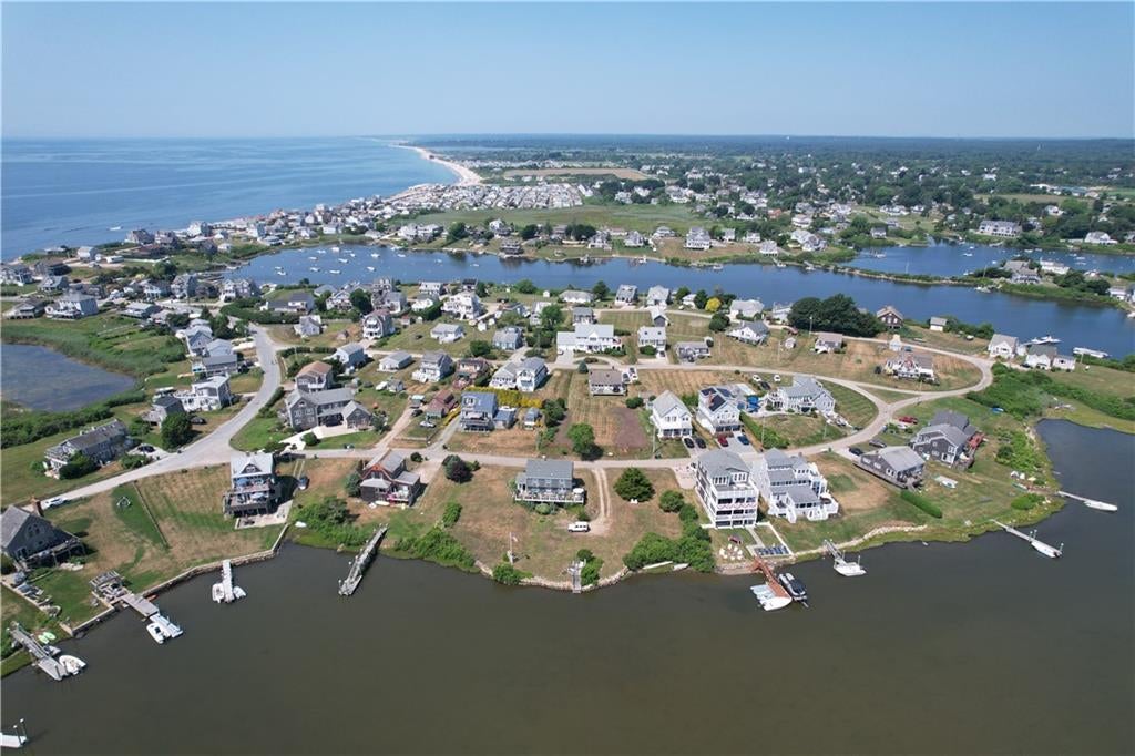 South Kingstown, Rhode Island, 02879, United States, 3 Bedrooms Bedrooms, ,1 BathroomBathrooms,Residential,Active,1905125
