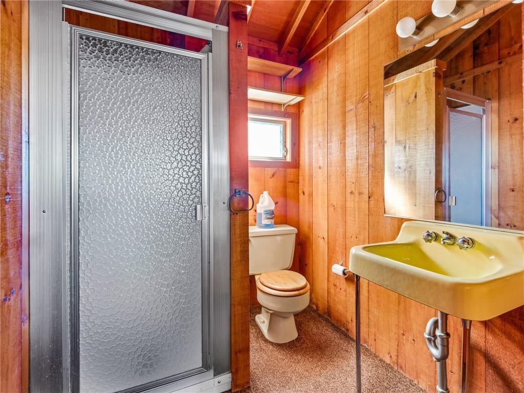 Barrington, Rhode Island, 02806, United States, 1 Bedroom Bedrooms, ,2 BathroomsBathrooms,Residential,Active,1966024