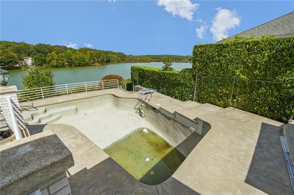 North Providence, Rhode Island, 02904, United States, 3 Bedrooms Bedrooms, ,4 BathroomsBathrooms,Residential,Active,1945229