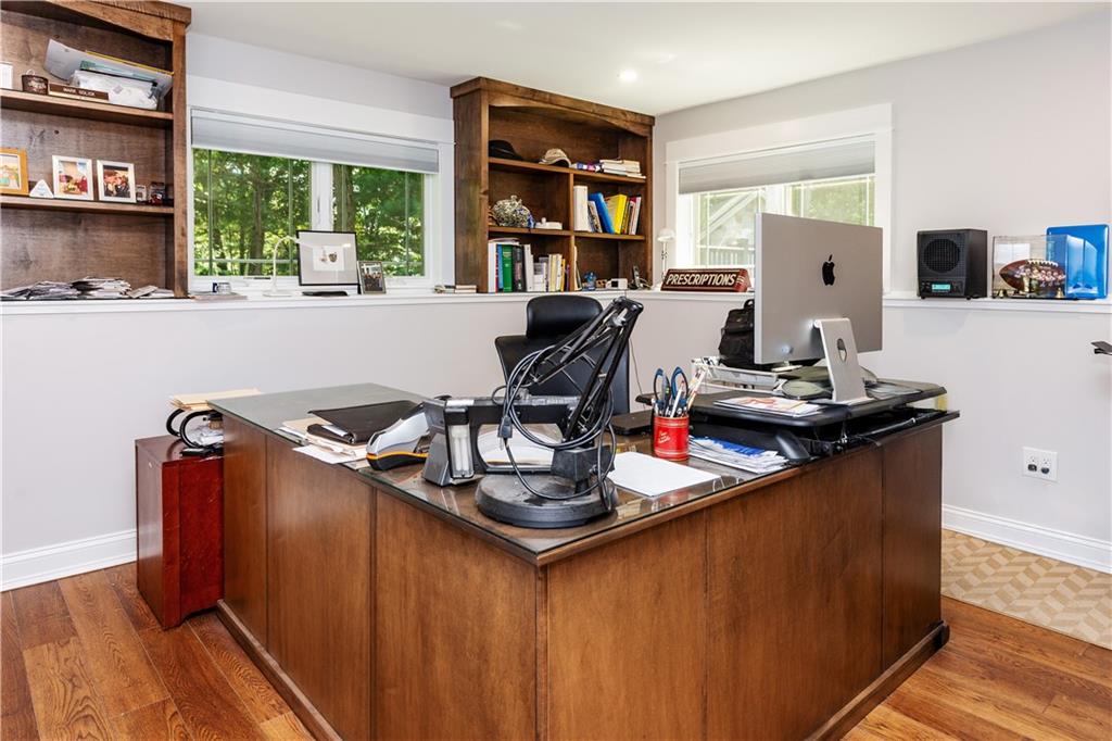 Smithfield, Rhode Island, 02917, United States, 4 Bedrooms Bedrooms, ,3 BathroomsBathrooms,Residential,Active,1929673