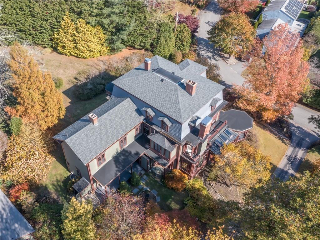 Warwick, Rhode Island, 02818, United States, 5 Bedrooms Bedrooms, ,4 BathroomsBathrooms,Residential,Active,2006818