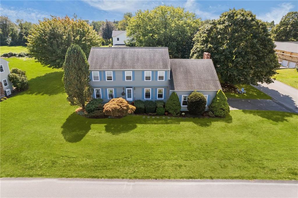 Portsmouth, Rhode Island, 02871, United States, 4 Bedrooms Bedrooms, ,3 BathroomsBathrooms,Residential,Active,1952506