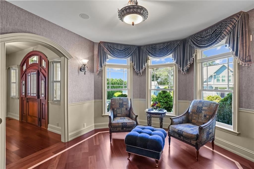Narragansett, Rhode Island, 02882, United States, 4 Bedrooms Bedrooms, ,4 BathroomsBathrooms,Residential,Active,1929419
