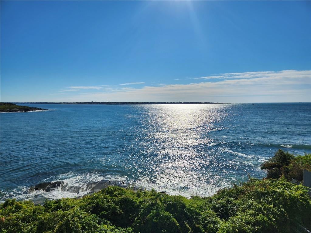 Jamestown, Rhode Island, 02835, United States, 3 Bedrooms Bedrooms, ,3 BathroomsBathrooms,Residential,Active,1904752