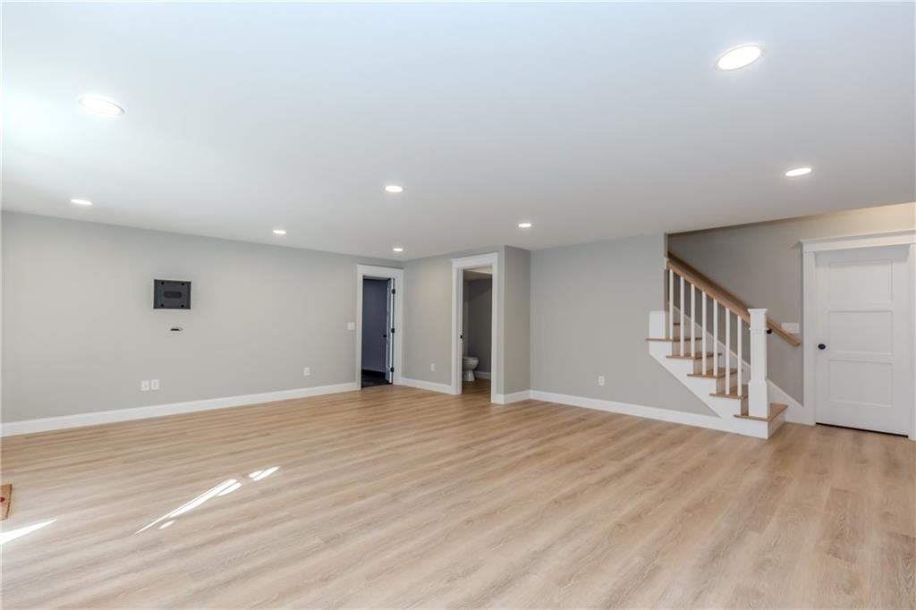 Cranston, Rhode Island, 02921, United States, 3 Bedrooms Bedrooms, ,4 BathroomsBathrooms,Residential,Active,2011445