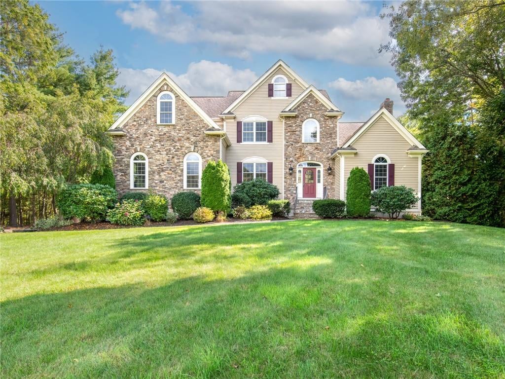 Cumberland, Rhode Island, 02864, United States, 4 Bedrooms Bedrooms, ,5 BathroomsBathrooms,Residential,Active,1953257