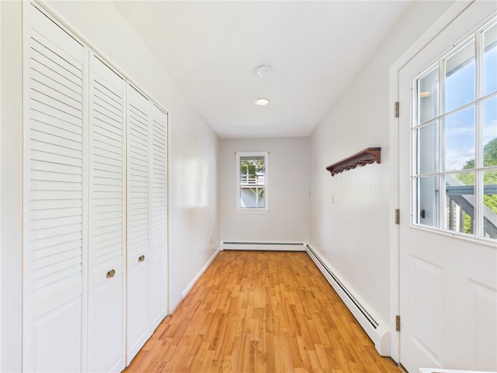 Narragansett, Rhode Island, 02882, United States, 4 Bedrooms Bedrooms, ,2 BathroomsBathrooms,Residential,Active,1934779