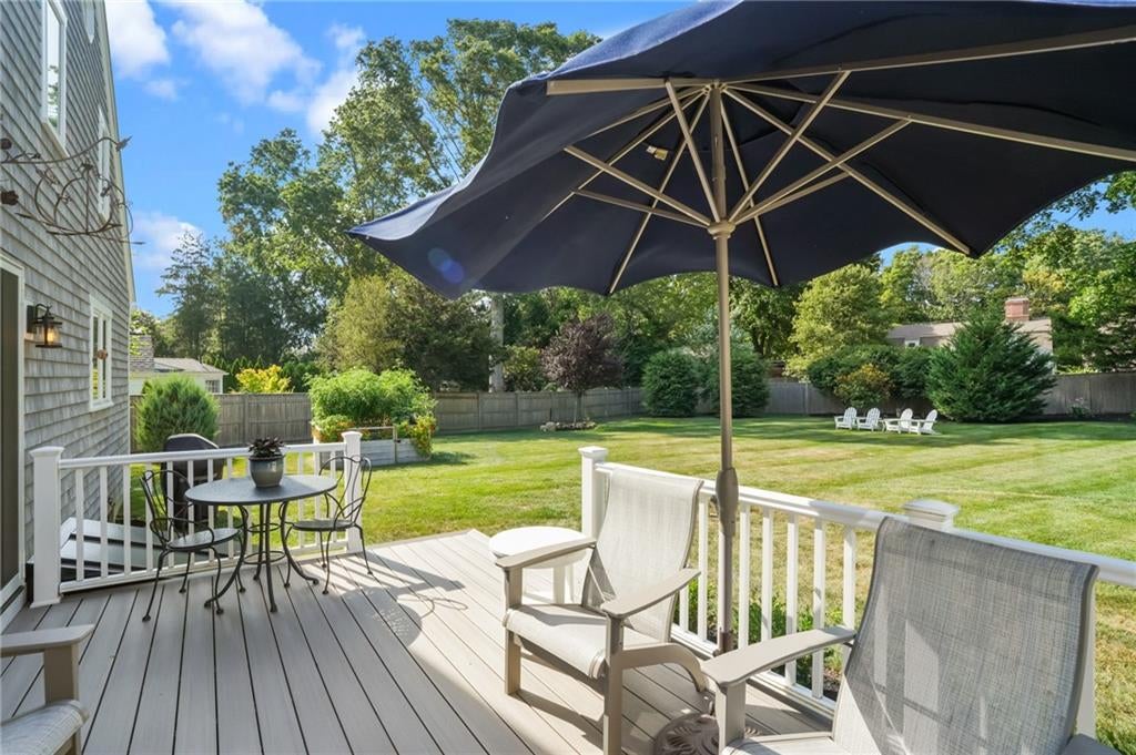 East Greenwich, Rhode Island, 02818, United States, 3 Bedrooms Bedrooms, ,3 BathroomsBathrooms,Residential,Active,1900189