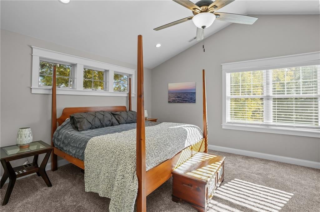 Portsmouth, Rhode Island, 02871, United States, 4 Bedrooms Bedrooms, ,4 BathroomsBathrooms,Residential,Active,1970995