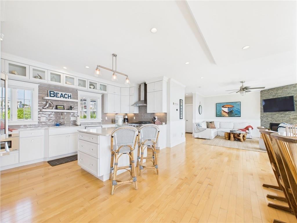 Jamestown, Rhode Island, 02835, United States, 3 Bedrooms Bedrooms, ,3 BathroomsBathrooms,Residential,Active,1904752
