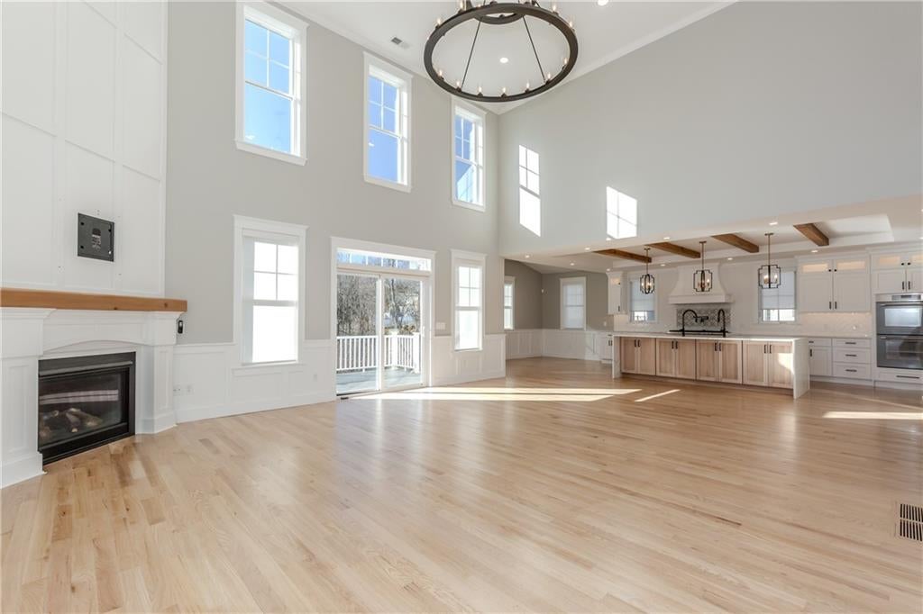 Cranston, Rhode Island, 02921, United States, 3 Bedrooms Bedrooms, ,4 BathroomsBathrooms,Residential,Active,2011445