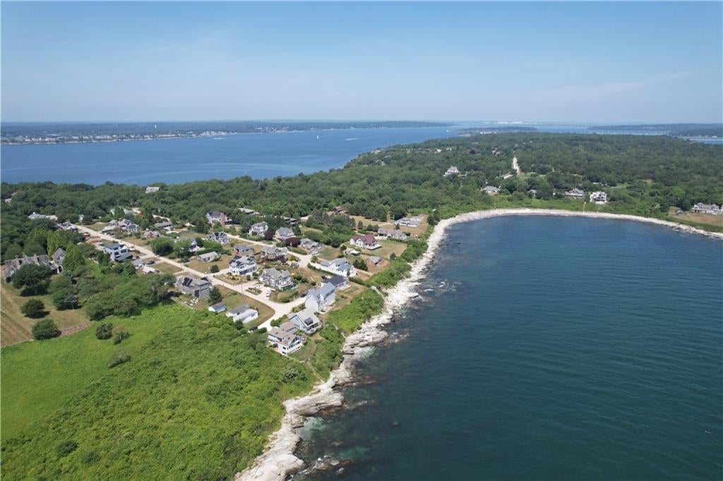 Jamestown, Rhode Island, 02835, United States, 3 Bedrooms Bedrooms, ,3 BathroomsBathrooms,Residential,Active,1904752