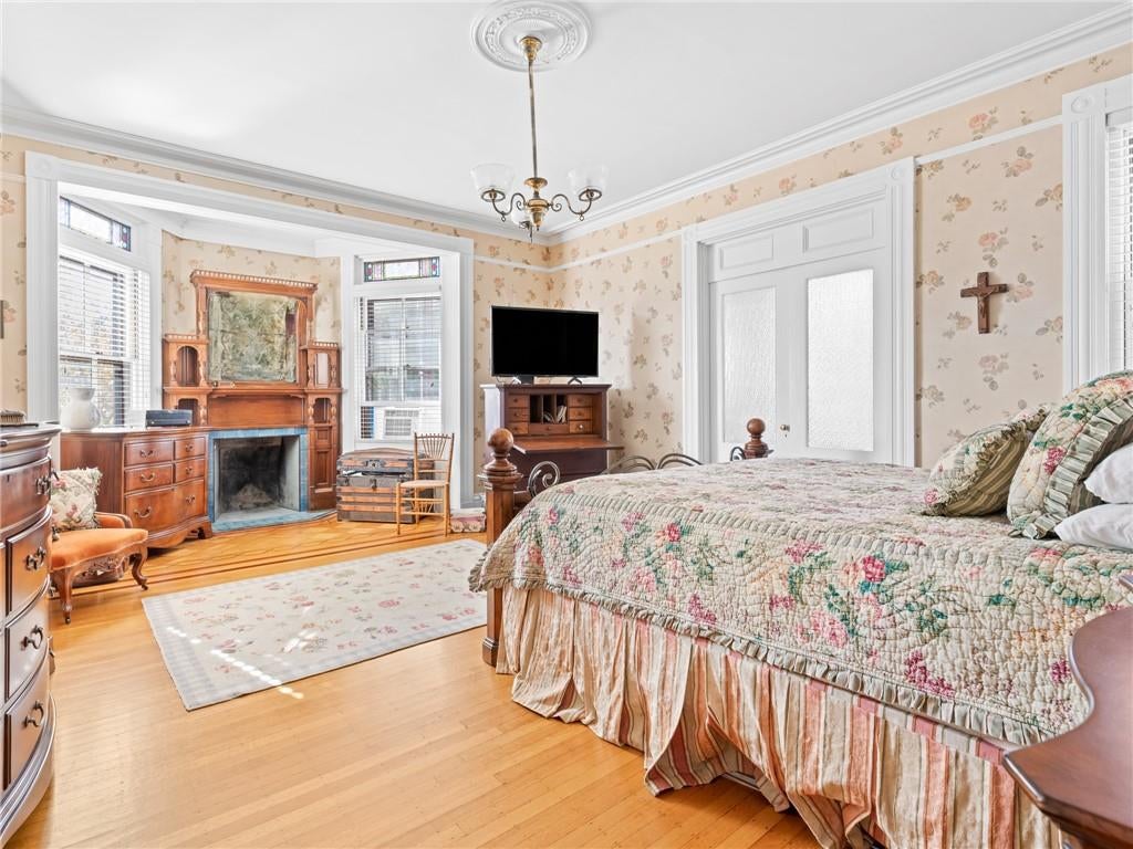 Warwick, Rhode Island, 02818, United States, 5 Bedrooms Bedrooms, ,4 BathroomsBathrooms,Residential,Active,2006818