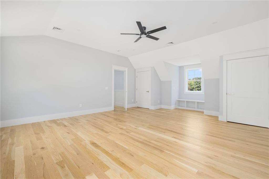 East Greenwich, Rhode Island, 02818, United States, 5 Bedrooms Bedrooms, ,4 BathroomsBathrooms,Residential,Active,1993976