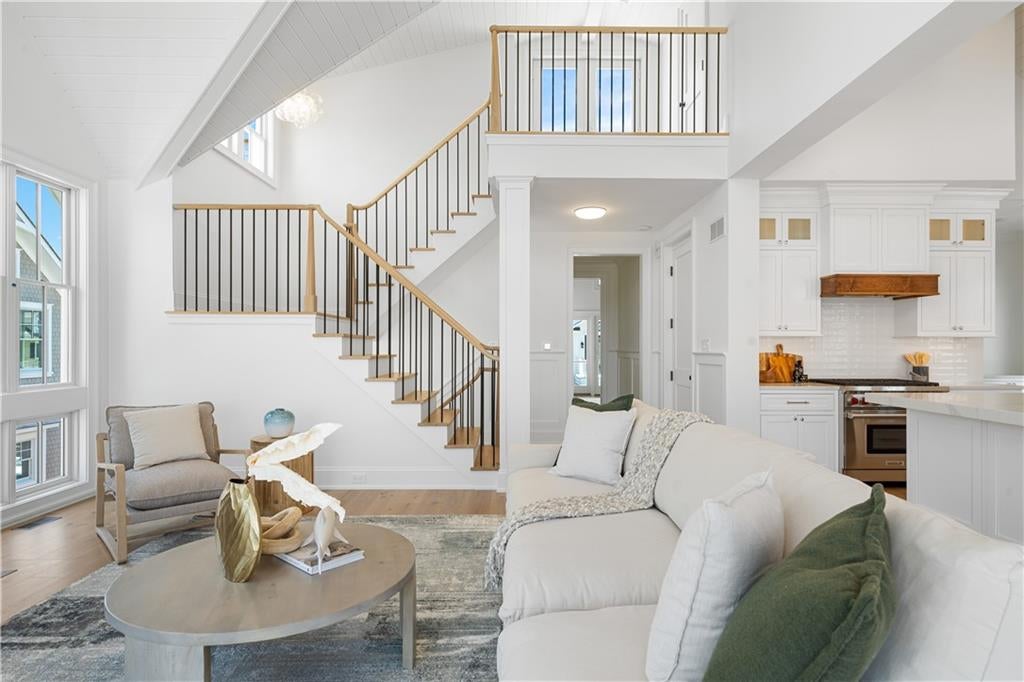 Narragansett, Rhode Island, 02882, United States, 4 Bedrooms Bedrooms, ,5 BathroomsBathrooms,Residential,Active,1997878