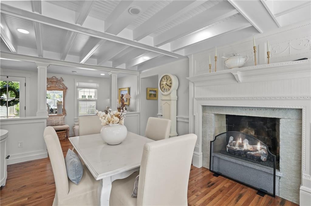 East Greenwich, Rhode Island, 02818, United States, 3 Bedrooms Bedrooms, ,3 BathroomsBathrooms,Residential,Active,1900189