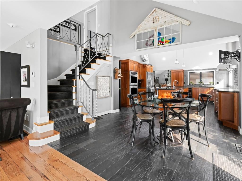Smithfield, Rhode Island, 02917, United States, 3 Bedrooms Bedrooms, ,3 BathroomsBathrooms,Residential,Active,1953020