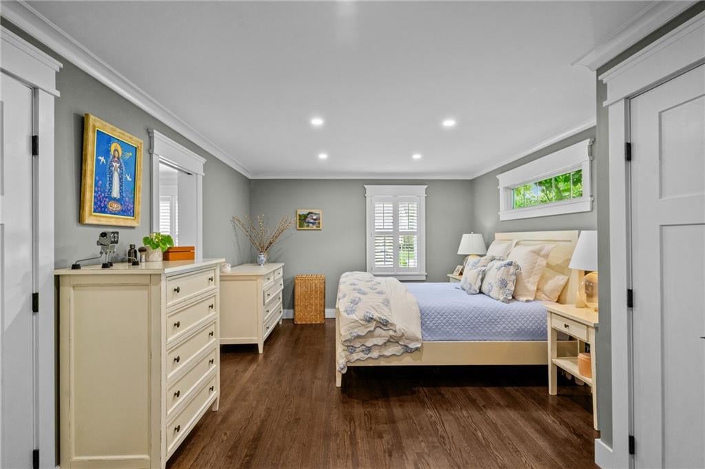 Barrington, Rhode Island, 02806, United States, 4 Bedrooms Bedrooms, ,4 BathroomsBathrooms,Residential,Active,1942364