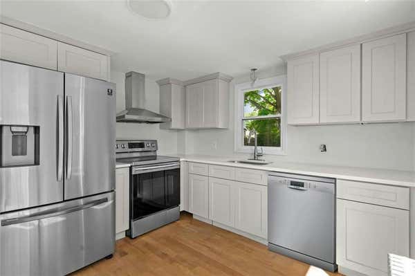 56 KINGSFORD AVE, RIVERSIDE, RI 02915 - Image 1