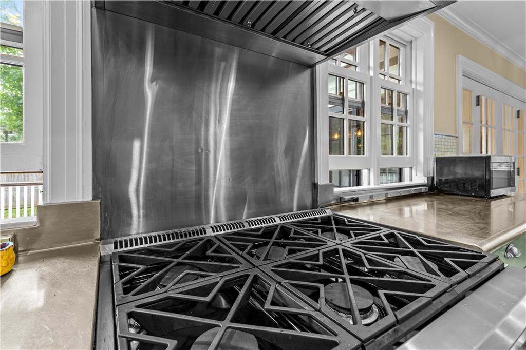 Brookline, Massachusetts, 02445, United States, 5 Bedrooms Bedrooms, ,4 BathroomsBathrooms,Residential,Active,1905132
