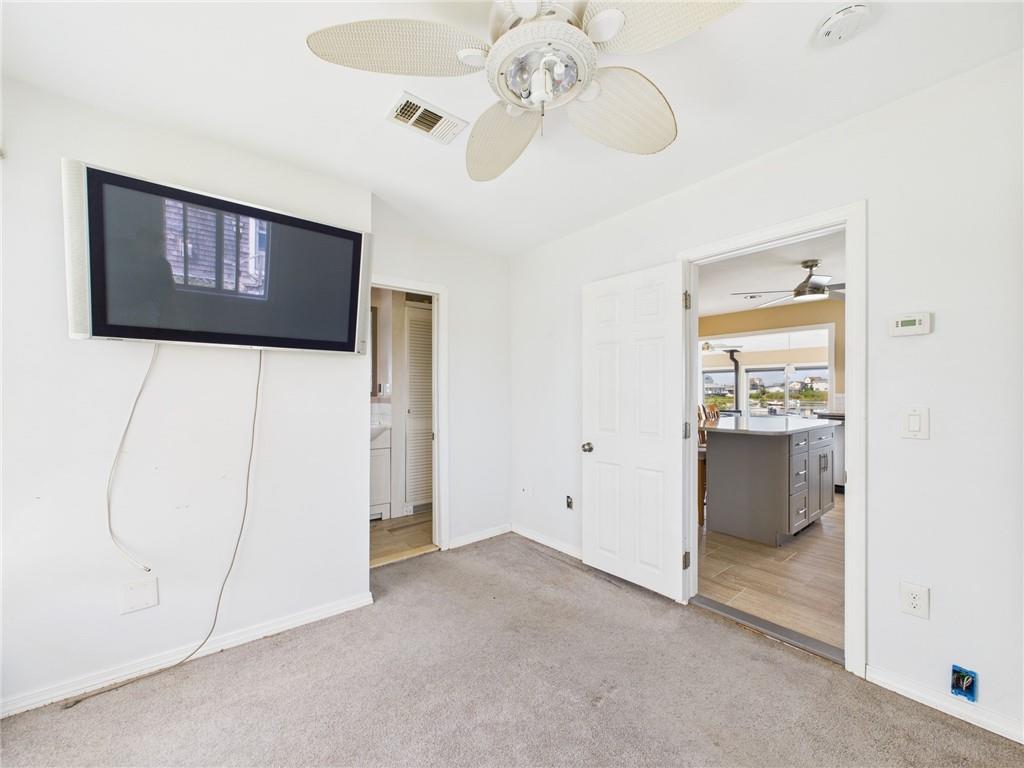 South Kingstown, Rhode Island, 02879, United States, 3 Bedrooms Bedrooms, ,1 BathroomBathrooms,Residential,Active,1905125