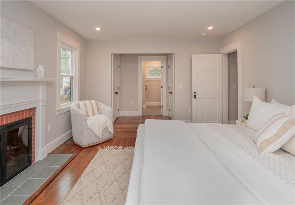 Newport, Rhode Island, 02840, United States, 4 Bedrooms Bedrooms, ,4 BathroomsBathrooms,Residential,Active,1973265