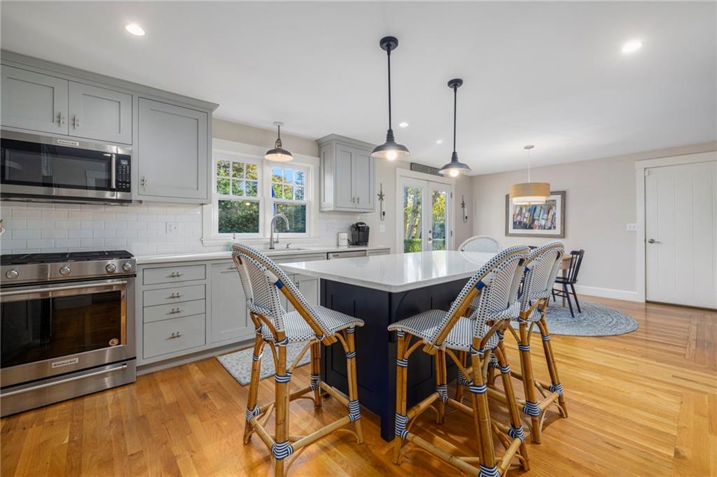 Newport, Rhode Island, 02840, United States, 4 Bedrooms Bedrooms, ,3 BathroomsBathrooms,Residential,Active,1959529