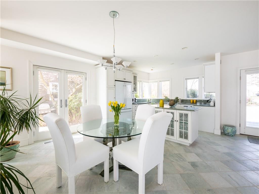 Newport, Rhode Island, 02840, United States, ,3 BathroomsBathrooms,Residential,Active,1790147