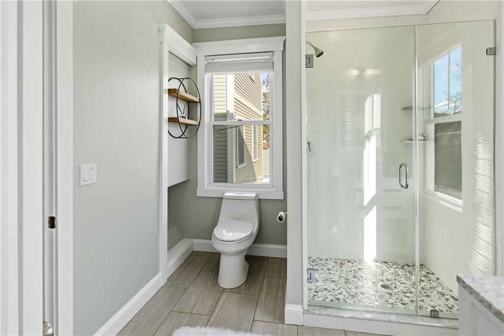 Newport, Rhode Island, 02840, United States, 4 Bedrooms Bedrooms, ,4 BathroomsBathrooms,Residential,Active,2007171