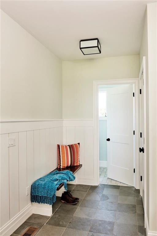 East Greenwich, Rhode Island, 02818, United States, 4 Bedrooms Bedrooms, ,3 BathroomsBathrooms,Residential,Active,1985576