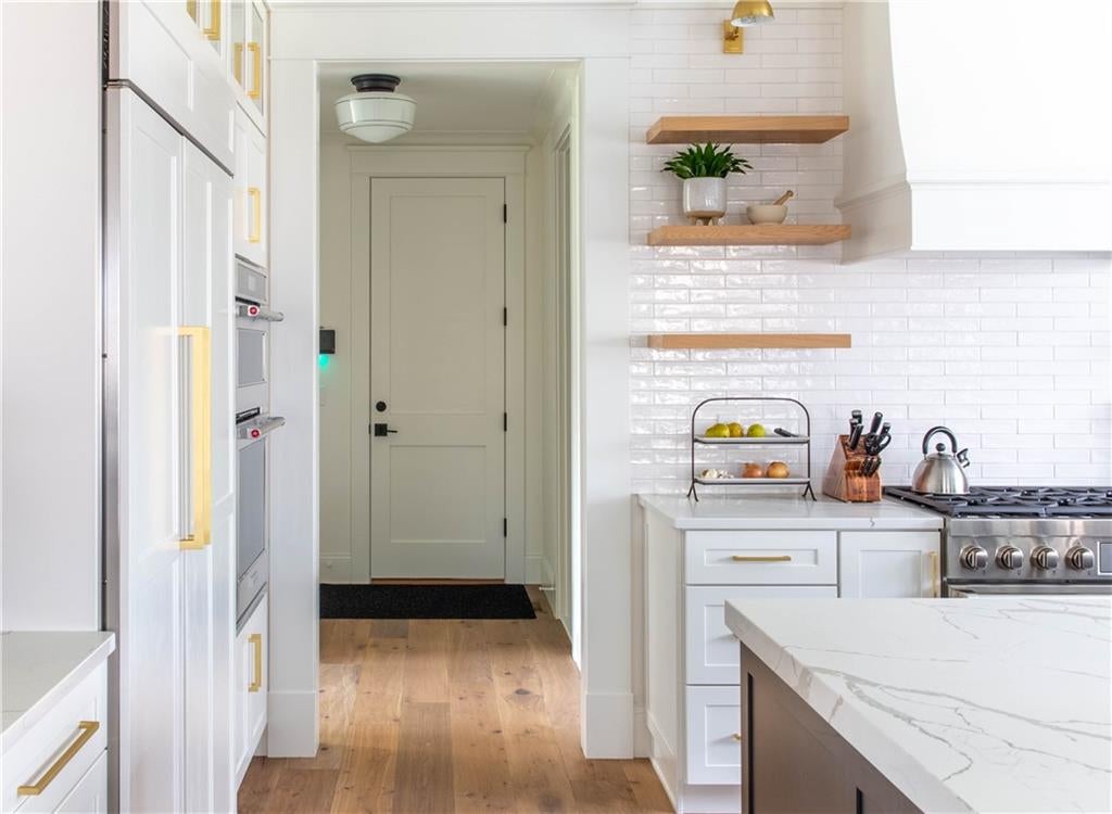 East Greenwich, Rhode Island, 02818, United States, ,3 BathroomsBathrooms,Residential,Active,1718901