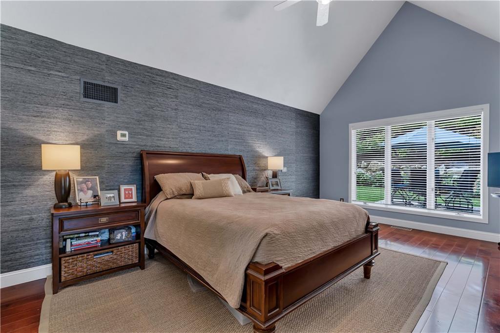 Lincoln, Rhode Island, 02865, United States, 4 Bedrooms Bedrooms, ,3 BathroomsBathrooms,Residential,Active,1964506