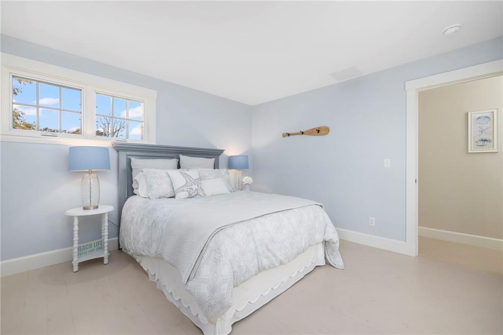 Newport, Rhode Island, 02840, United States, 4 Bedrooms Bedrooms, ,3 BathroomsBathrooms,Residential,Active,1959529