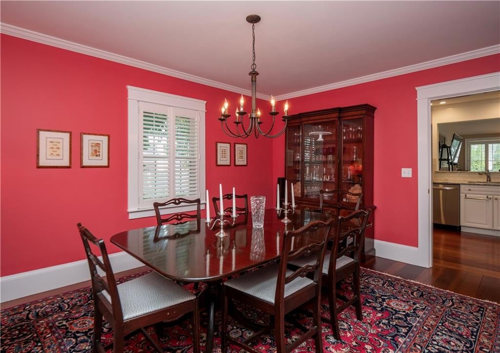 Newport, Rhode Island, 02840, United States, 4 Bedrooms Bedrooms, ,5 BathroomsBathrooms,Residential,Active,1893238