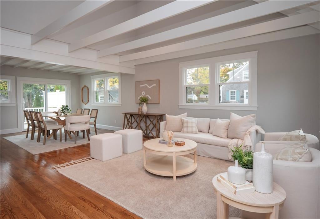 Newport, Rhode Island, 02840, United States, 4 Bedrooms Bedrooms, ,4 BathroomsBathrooms,Residential,Active,1973265