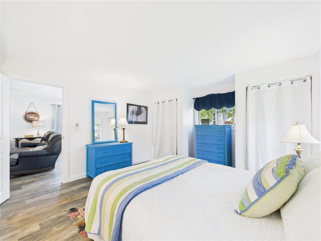 Narragansett, Rhode Island, 02882, United States, 4 Bedrooms Bedrooms, ,3 BathroomsBathrooms,Residential,Active,1862887