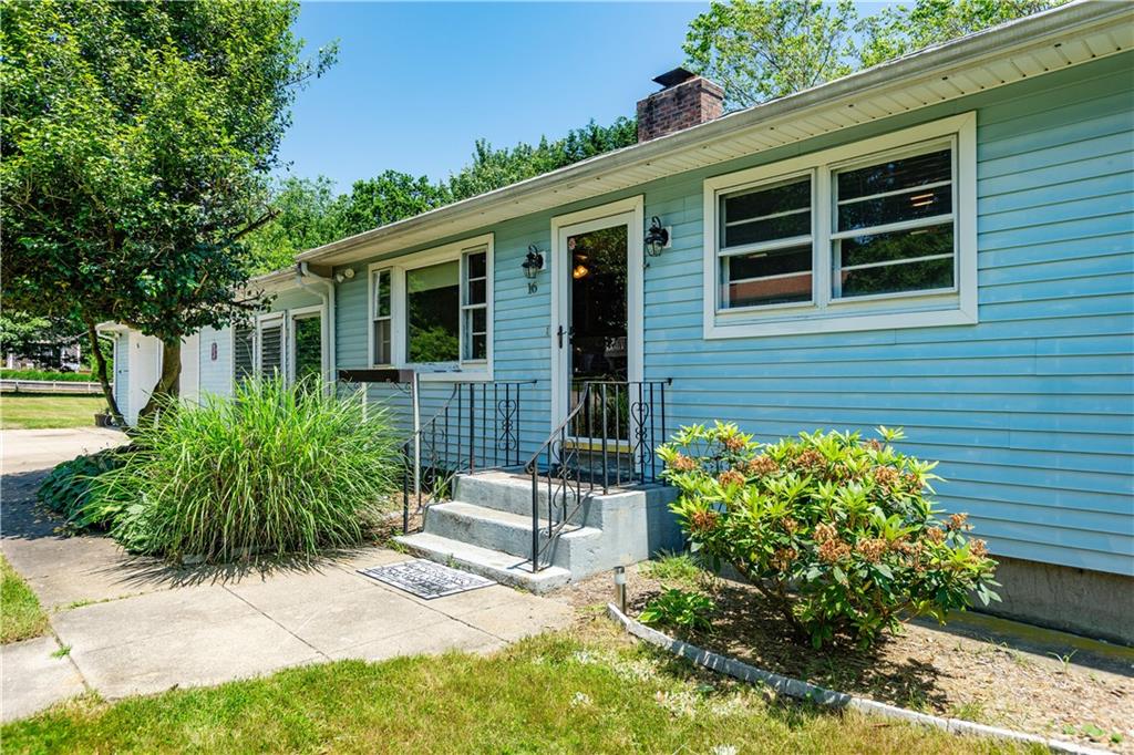 Jamestown, Rhode Island, 02835, United States, 3 Bedrooms Bedrooms, ,1 BathroomBathrooms,Residential,Pending,1834481