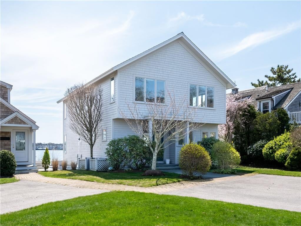 Newport, Rhode Island, 02840, United States, ,3 BathroomsBathrooms,Residential,Active,1790147