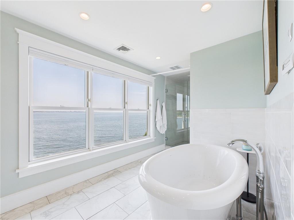 Jamestown, Rhode Island, 02835, United States, 3 Bedrooms Bedrooms, ,3 BathroomsBathrooms,Residential,Active,1904752